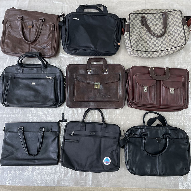 What Makes a Used Computer Bag a Smart Choice for Daily Commuters?